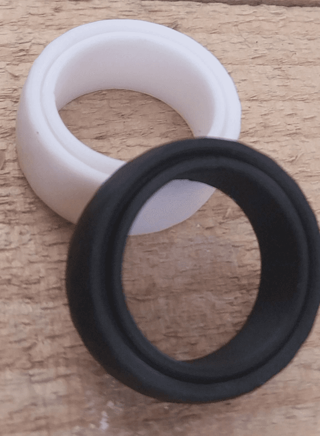 Fidget ring - random colour.